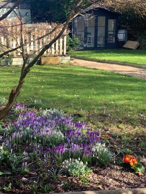 Beautiful Georgian Cottage Within A Private Walled Garden أوكهام المظهر الخارجي الصورة